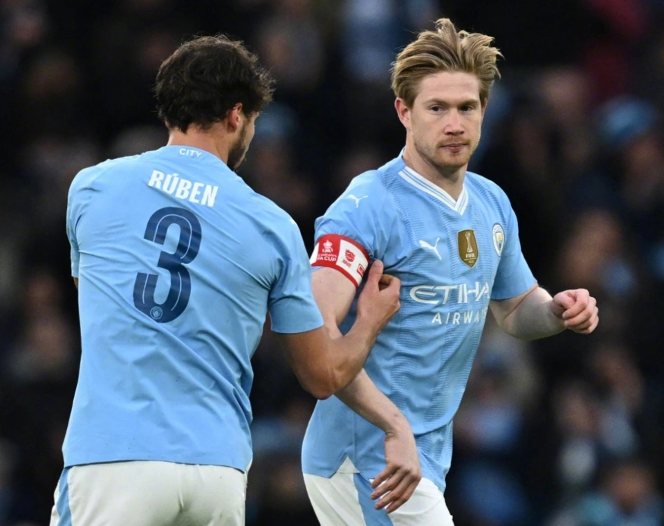 土耳其完胜马赛，福登统治全场