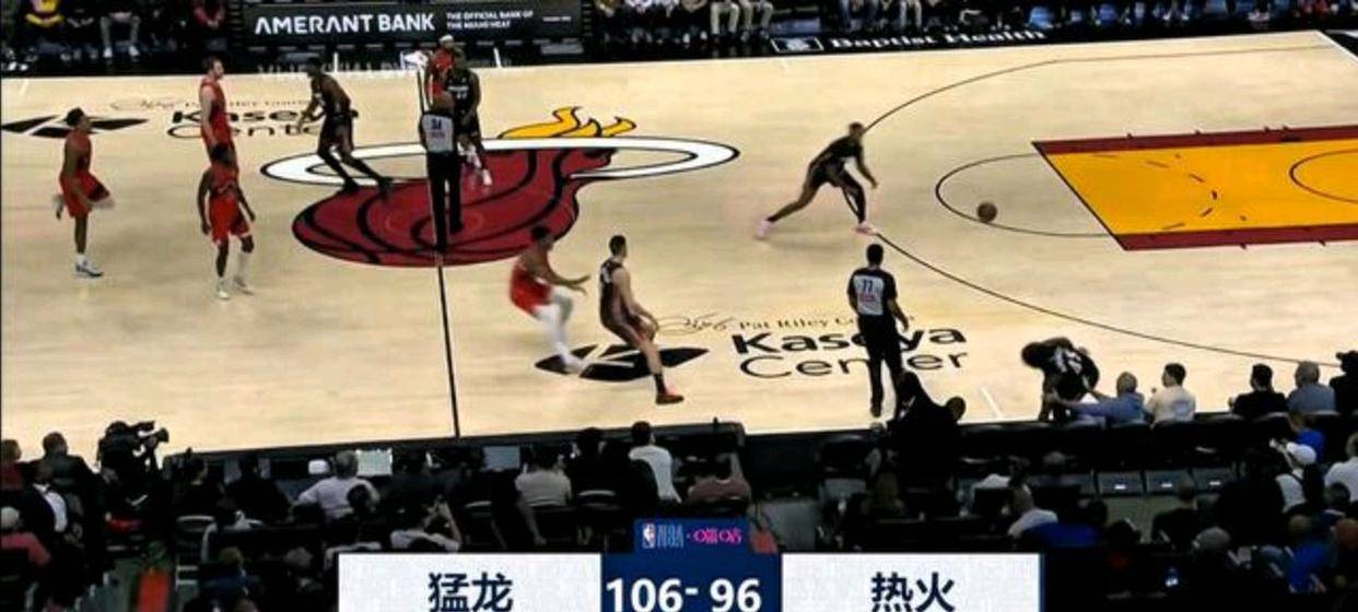 猛龙后卫受伤,球队战力大跌 猛龙后卫受伤,球队战力大跌