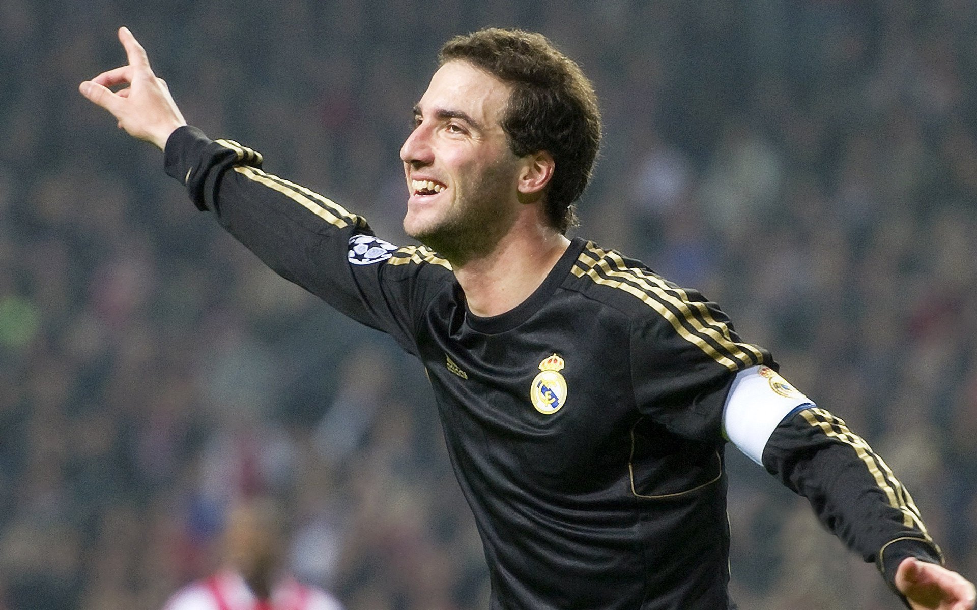 欧冠半决赛焦点战启示录，苏格兰式连续得分如何压制沙特式华丽足球